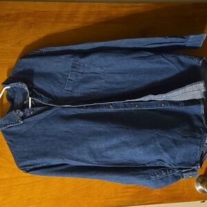 Mens Medium Denim Style Buttondown Shirt- C